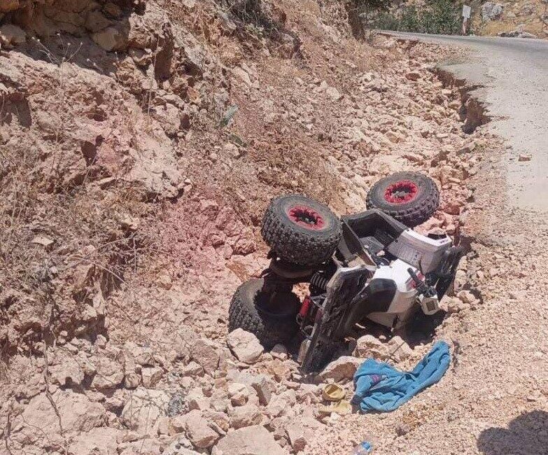 Besni ilçesindeki Sugözü mesire alanı yolunda meydana gelen bir kazada,