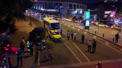 Beyoğlu’nda meydana gelen zincirleme trafik kazasında sekizi aracın karıştığı olayda