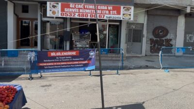 Beyoğlu’nda bir semt pazarında meydana gelen olayda, armut seçme konusunda