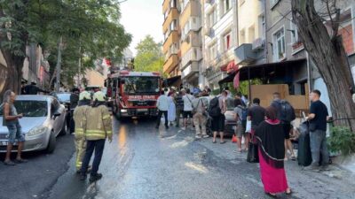 İstanbul Beyoğlu’nda bir otelde nedeni henüz belirlenemeyen bir yangın meydana