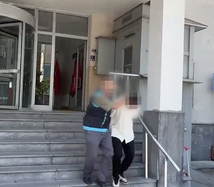 Kayseri’nin Kocasinan ilçesinde meydana gelen olayda, biber gazı sıkıp ardından