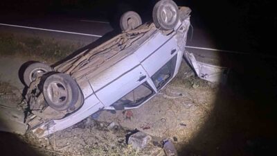 Bilecik’te bir otomobilin takla atması sonucu meydana gelen trafik kazasında