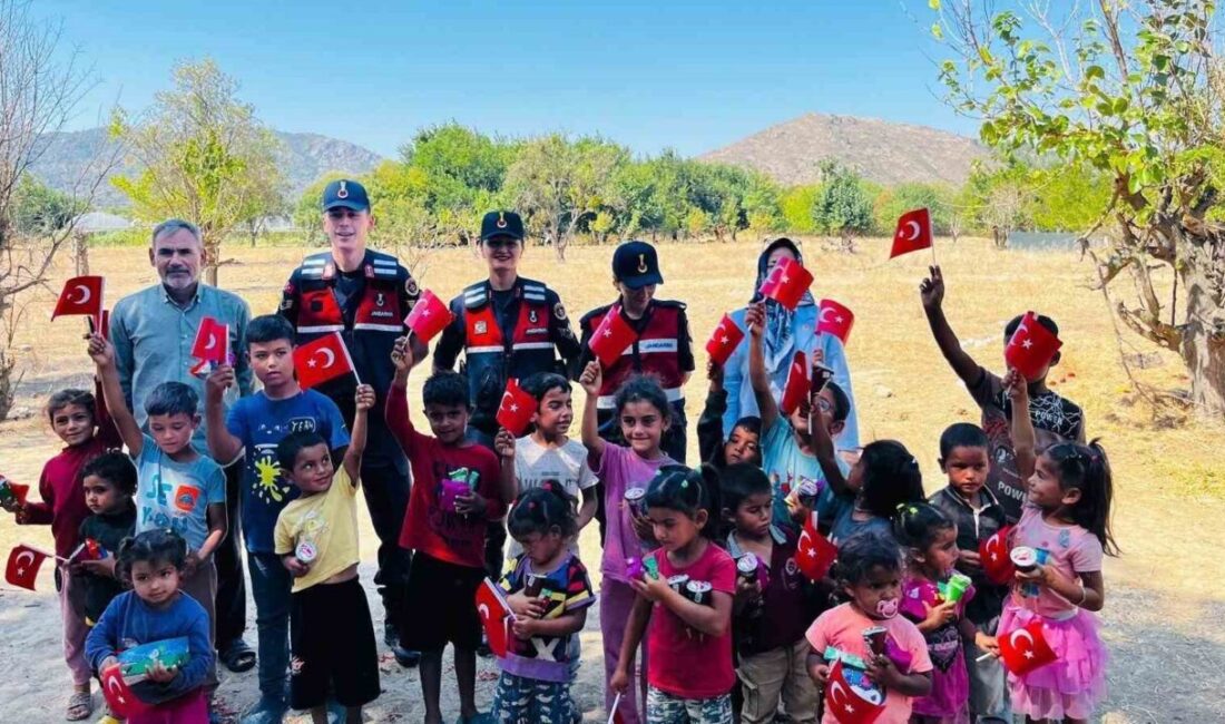 Bilecik İl Jandarma Komutanlığı ekipleri, Söğüt ilçesindeki mevsimlik tarım işçilerinin