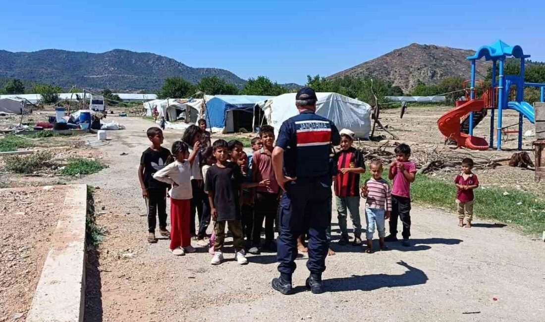 Bilecik’te mevsimlik tarım işçilerine dolandırıcılık tehlikesine karşı dikkat çağrısı yapıldı.