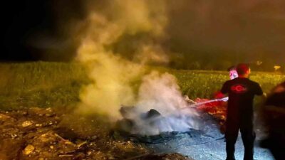 Bilecik’in Gölpazarı ilçesinde, yol kenarındaki bir çöp yığınında yangın çıktı.