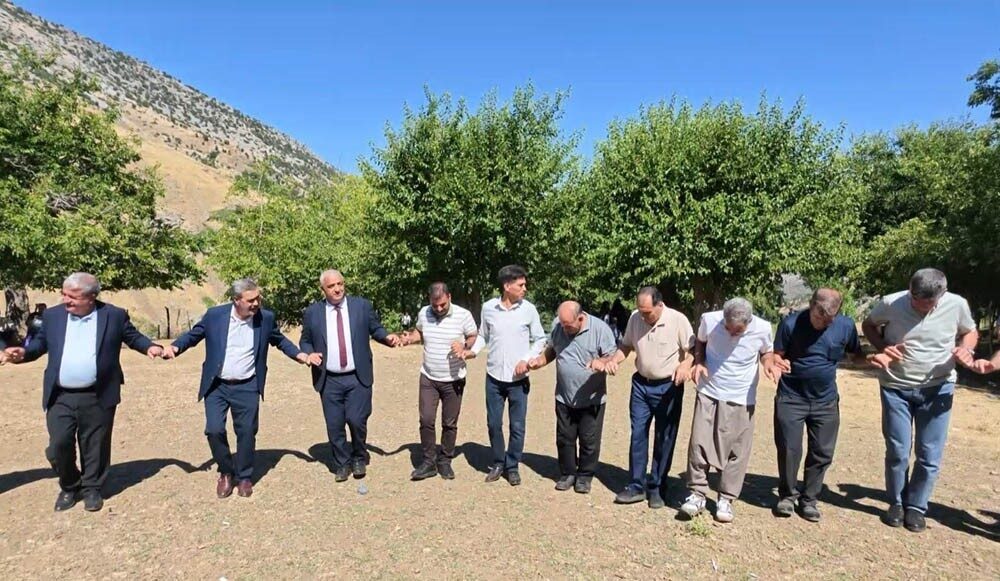 Bingöl’ün tarihi Ömer Dede (Kal-Emu) geleneğinin devam ettirildiği şenlikte yaklaşık