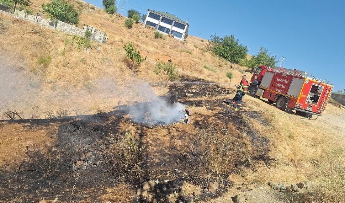 Bingöl’de bugün meydana gelen iki ayrı yangına ekipler anında müdahale