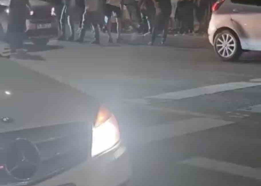 Bir kişinin yaralanmasına neden olan trafik kazası, Bingöl-Diyarbakır yol ayrımında