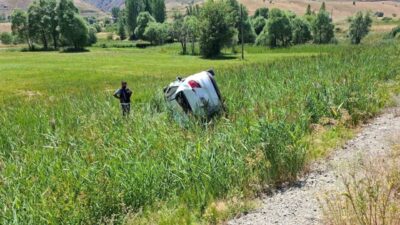 Bingöl ilinde meydana gelen bir trafik kazasında, bir otomobilin kontrolünü