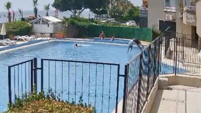 Mersin’de bir tatil sitesinde meydana gelen olayda, havuza giren bir