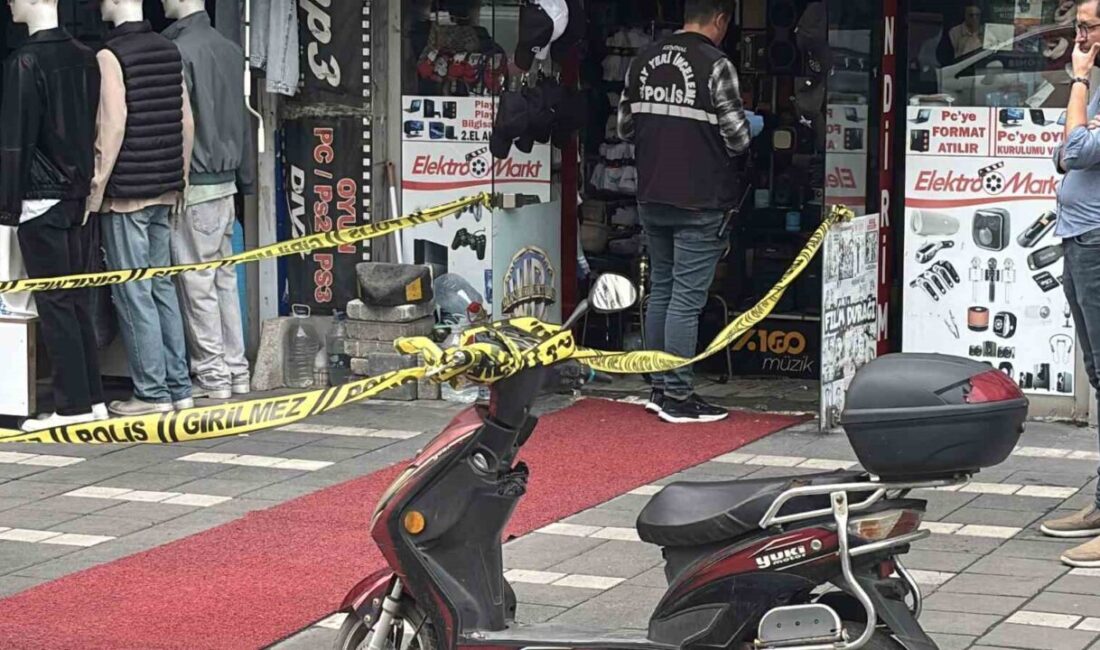 Bolu’da bir CD dükkanı, gece saatlerinde kimliği belirsiz kişi ya