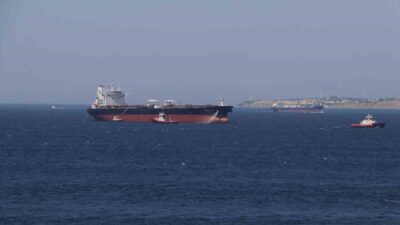 Çanakkale Boğazı’ndan geçmekte olan 251 metre uzunluğundaki “FRONT ALTAIR” adlı