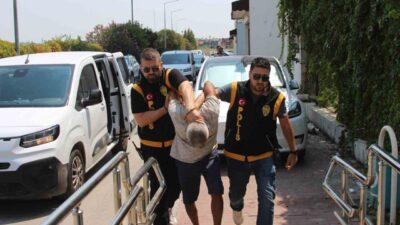 Adana’da, 10 yıl önce boşandığı eşi Ayşe Katırcı’yı, Serinevler Mahallesi’nde