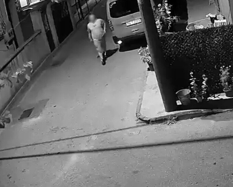 Adapazarı ilçesinde meydana gelen bir olayda, boşanma sürecinde olduğu belirtilen