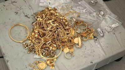 Bir aile, Türkiye tatillerinin ardından Almanya’ya gitmek üzere yola çıktıkları