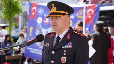Burdur İl Jandarma Komutanlığı’nda görev değişikliği yaşanırken, İl Jandarma Komutanı