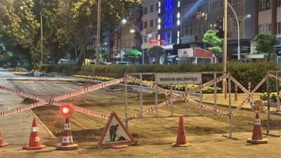 Burdur’da gece geç saatlerde gerçekleştirilen yama çalışması, çevreden gelen gürültü