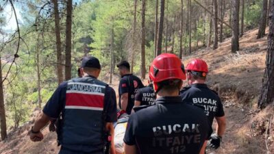 Bucak ilçesine bağlı Beşkonak köyünde bir vatandaş, sızgıla otu toplamak