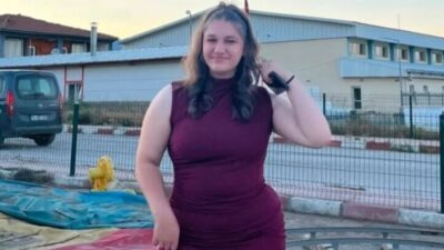 Burdur’un Tefenni ilçesinde otomobil ile motosikletin çarpışması sonucu meydana gelen