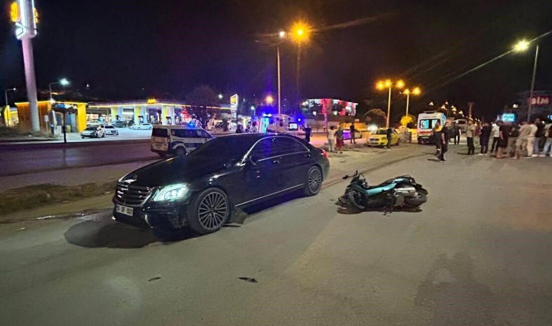 Burdur’da meydana gelen trafik kazasında, bir otomobil ile bir motosiklet