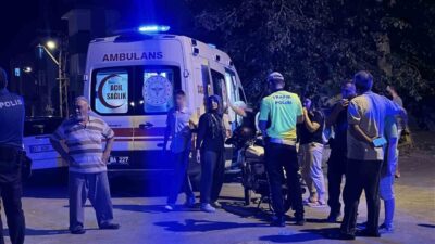 Burdur’da meydana gelen trafik kazasında bir otomobil ile motosikletin çarpışması