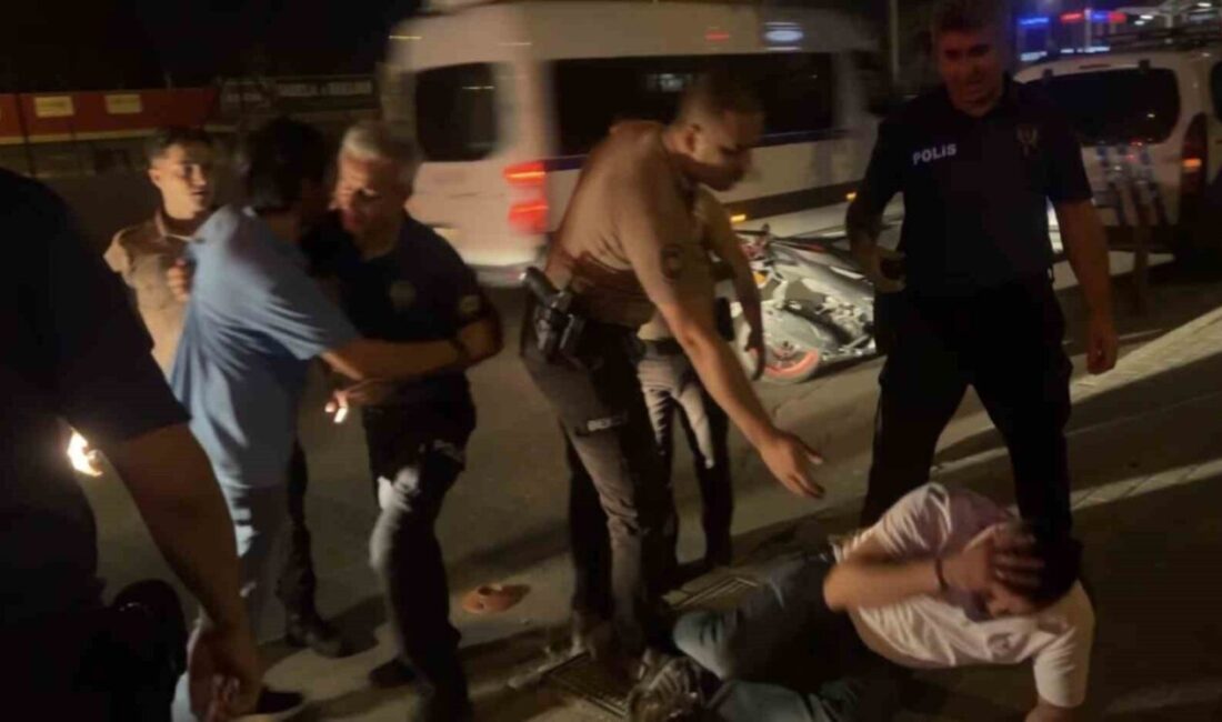 Bursa’nın Yıldırım ilçesinde, Ankara Yolu Caddesi’nde taksiye binen iki sarhoş