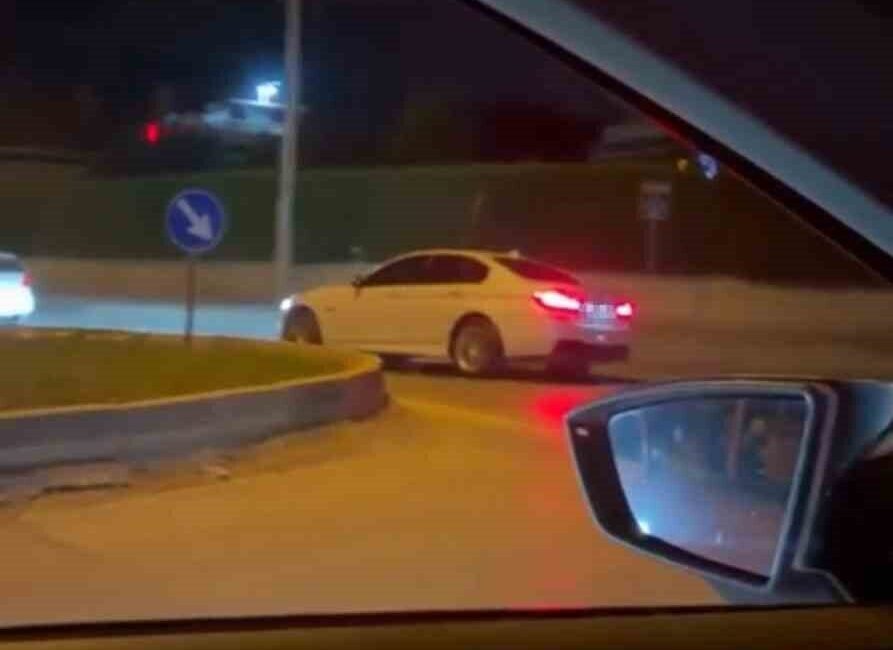 İnegöl ilçesinde gerçekleşen olayda bir sürücü, drift yaparken amatör bir