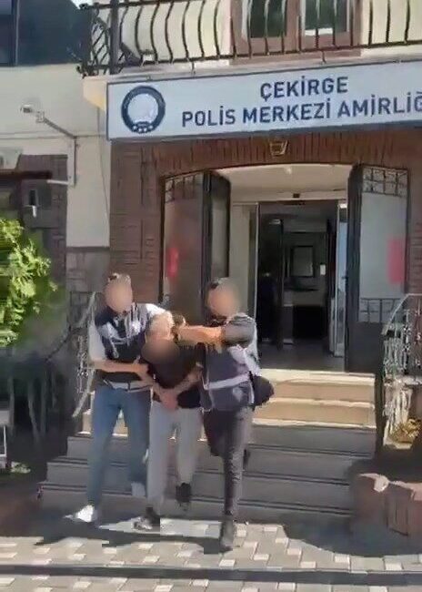 Bursa’da polis ekipleri tarafından gerçekleştirilen operasyon sonucunda, aranan ve haklarında