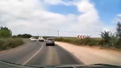 Bursa’nın Karacabey ilçesinde Boğaz yolu üzerinde meydana gelen bir trafik
