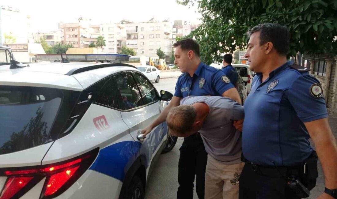 Antalya’nın ünlü plajlarından biri olan Konyaaltı Sahili’nde meydana gelen olayda,