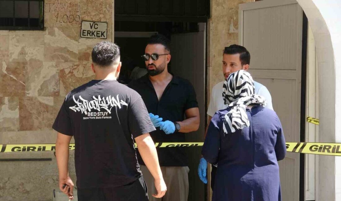 Antalya’da bir cami tuvaletinde bir kişinin ölü bedeni bulundu. Olayın