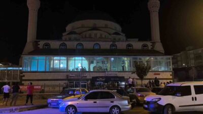 Erzurum’un Palandöken ilçesindeki Selimiye Camii’nde, bir kişinin asılı olarak hayatını