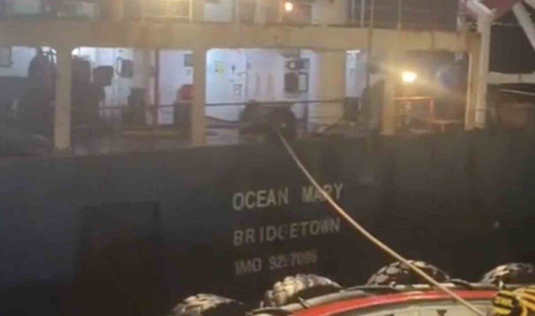 Çanakkale Boğazı’nda seyreden 119 metre uzunluğundaki kuru yük gemisi ‘OCEAN