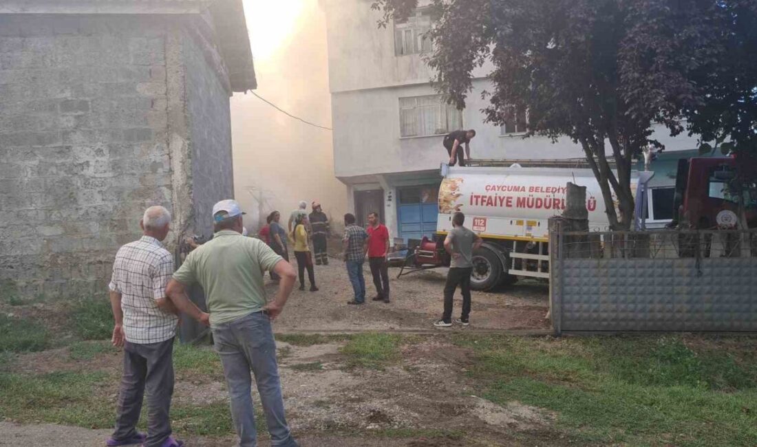 Çaycuma ilçesindeki Zonguldak’ta bir odunlukta çıkan yangına jandarma ekipleri ilk