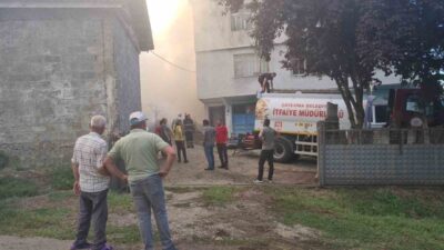 Çaycuma ilçesindeki Zonguldak’ta bir odunlukta çıkan yangına jandarma ekipleri ilk