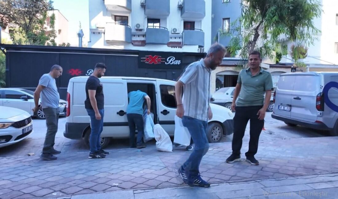 Aydın Milletvekili Bülent Tezcan’ın kızı ve damadının avukatlık ofisi, Kuşadası