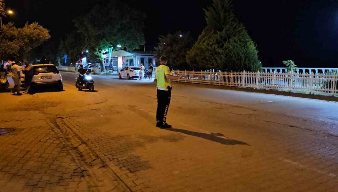 Kastamonu’nun Cide ilçesinde, dün gece meydana gelen trafik kazasında motosiklet
