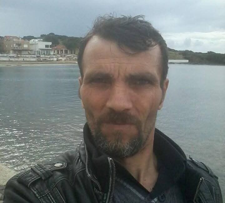 Denizli’nin Çivril ilçesinde, 51 yaşındaki Murat Bilgihan’ın demir çubukla saldırıya