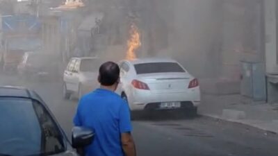 Çorlu ilçesinde park edilmiş bir otomobil alev aldı. Olay, Cemaliye