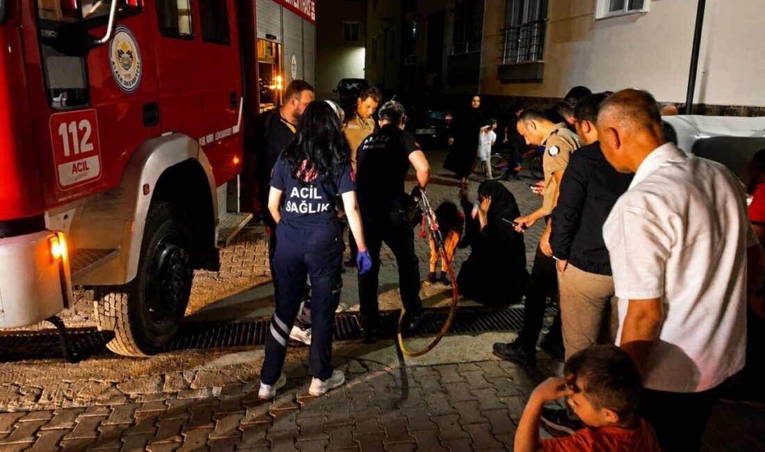 Çorum’un Alaca ilçesinde, bir çocuğun site bahçesinde oyun oynarken ayağı