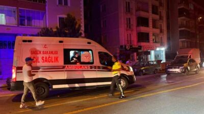 Çorum’da bir yaya, yolun karşısına geçmeye çalışırken bir otomobilin çarpması
