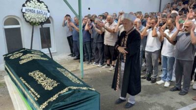 Samsun’da denizde yüzerken halasının eşiyle birlikte boğulan 17 yaşındaki genç,