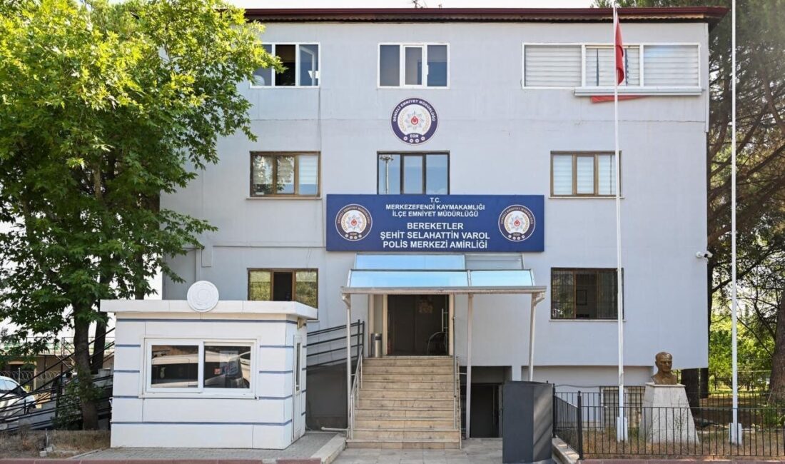 Denizli İl Emniyet Müdürlüğü bünyesinde görev yapan iki polis merkezi,