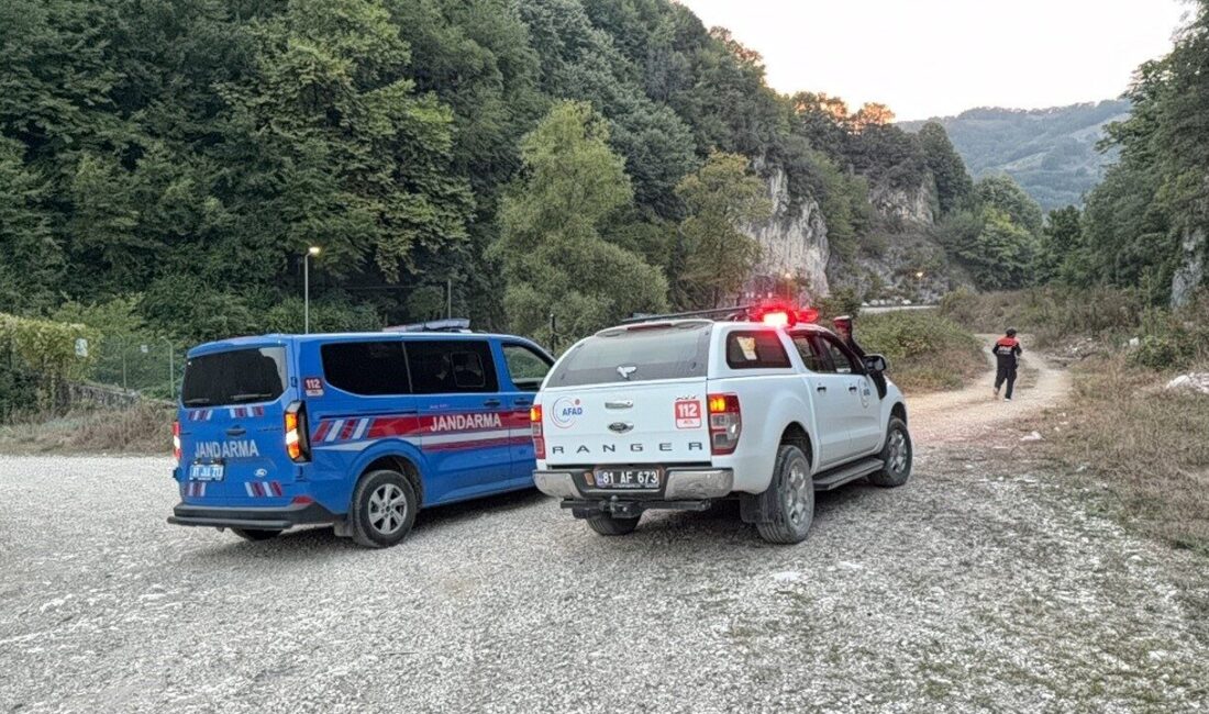 Düzce’nin Hasanlar Barajı yakınlarında 3 çocuğun suya girdikten sonra kaybolduğu