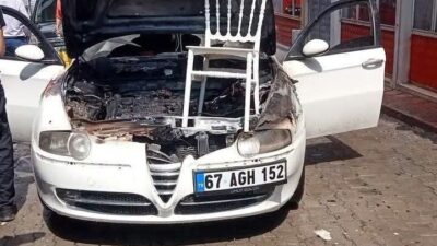 Zonguldak’ın Devrek İlçesi’nde bir araç yangını meydana geldi fakat hızlıca