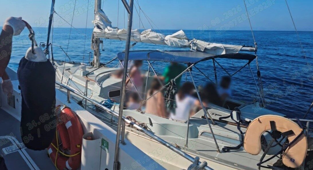 Didim açıklarında gerçekleştirilen operasyonda, yasa dışı yollardan yurt dışına kaçmaya
