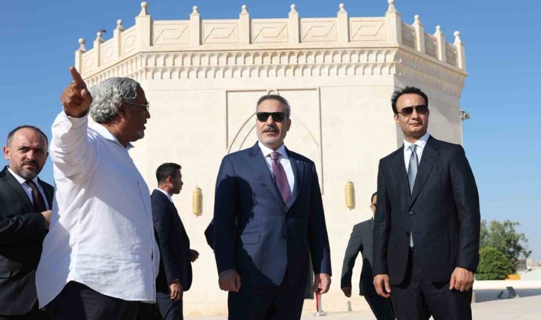 Dışişleri Bakanı Hakan Fidan, Libya’nın başkenti Bingazi’de bulunan milli kahramanı