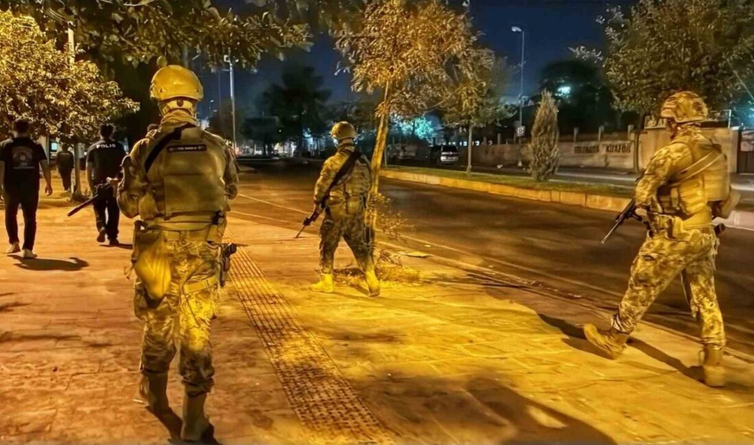 Diyarbakır’ın Bağlar ilçesine bağlı dört mahallede özel harekat polisinin desteğiyle