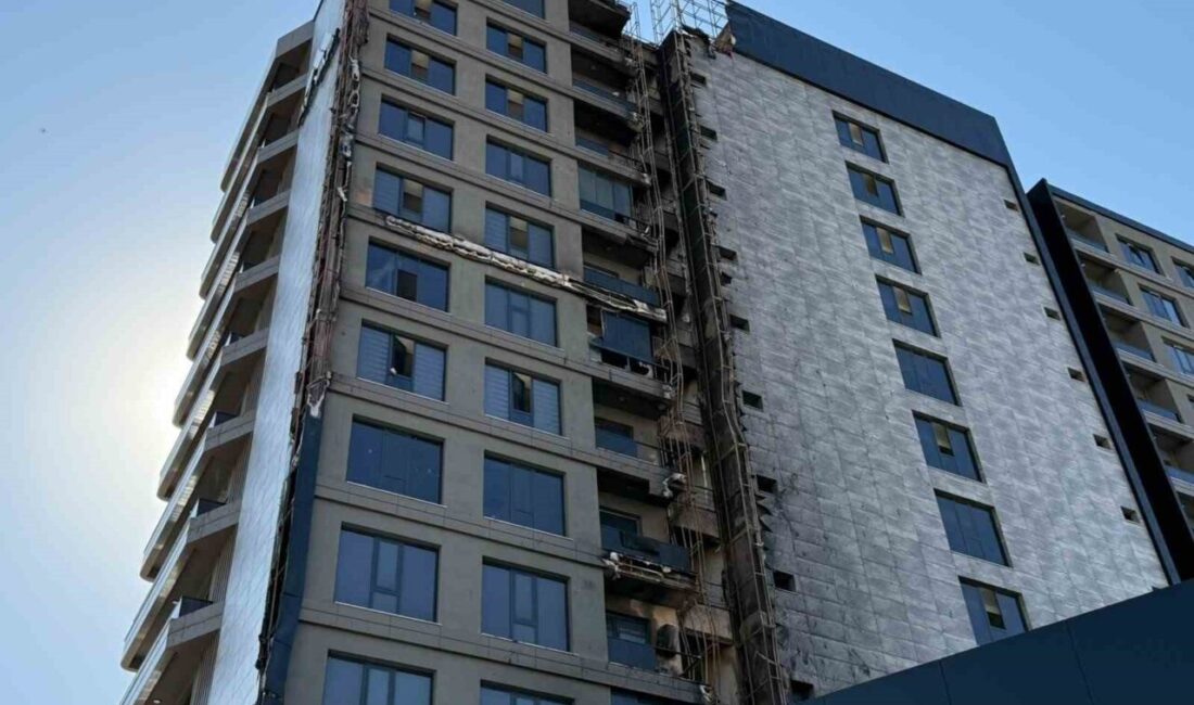 Diyarbakır’da dün gece meydana gelen ve 12 katlı bir plazayı