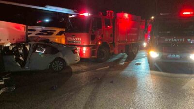 Hatay’da meydana gelen kazada, otomobilin ve yolcu otobüsünün makas atan